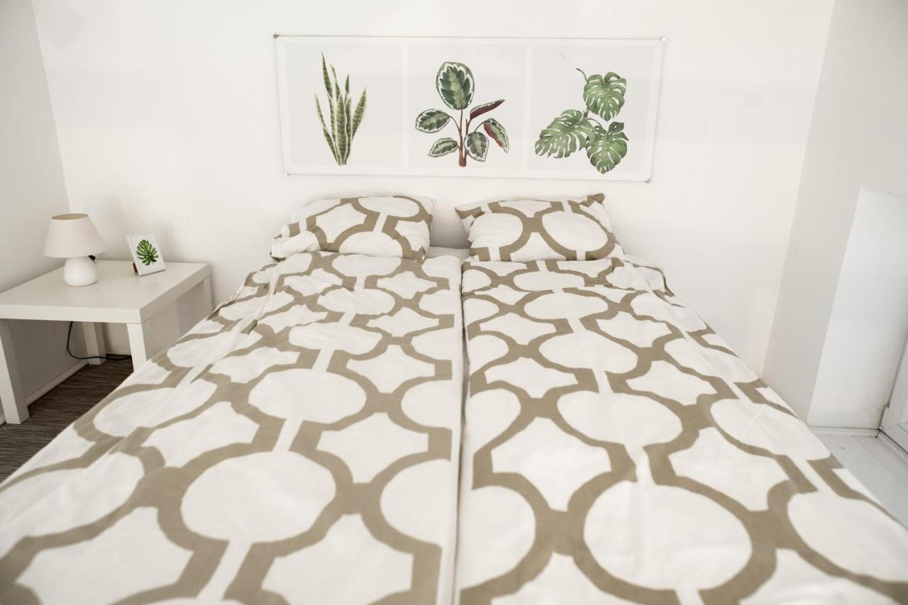N28 Studio Apartment In Andrassy Boulevard. Budapest Luaran gambar